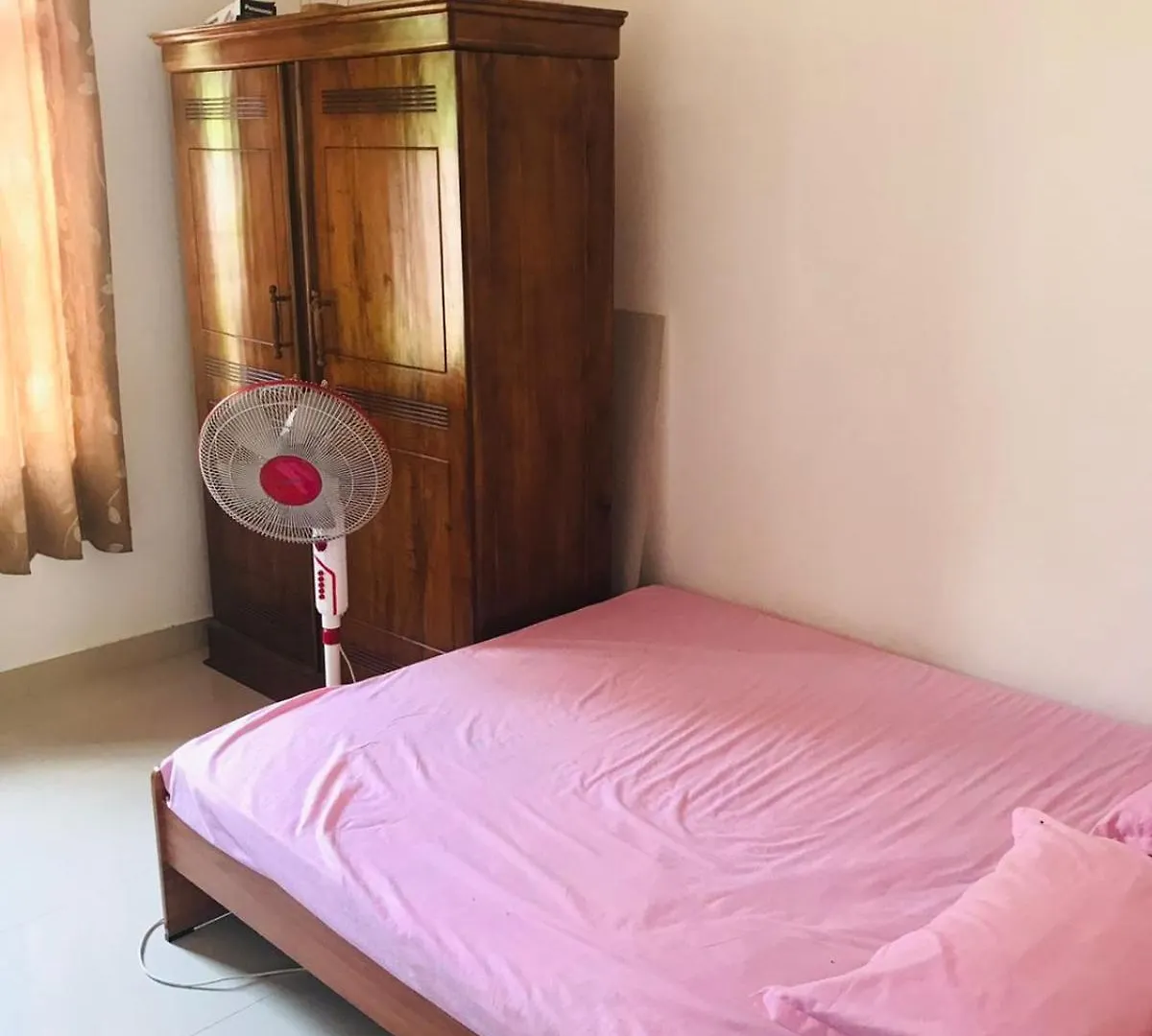 The Universal Transit Villa Katunayake 0*,